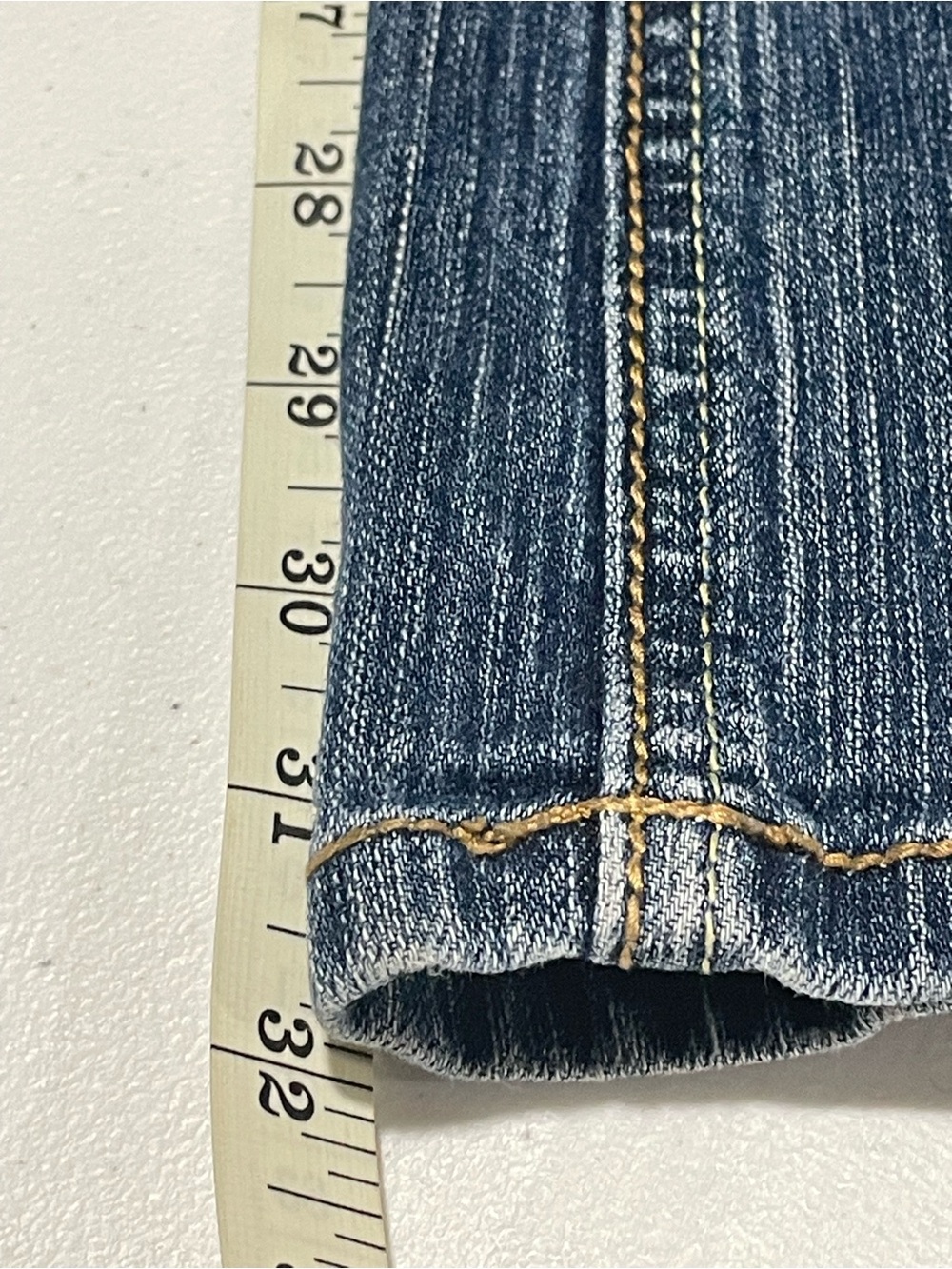 Tommy Hilfiger Boot Cut American Hope Classic Rise & Boot Cut Size 12 Blue Jeans - Picture 9 of 9